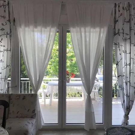 Дом отдыха Mary - Ground Floor With Garden Nea Kallikrateia
